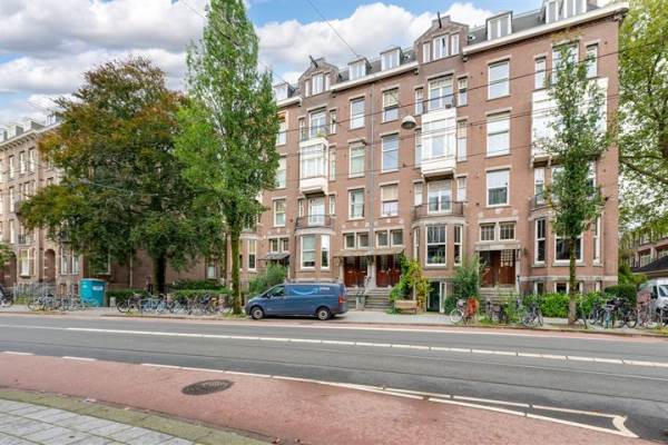 Woning Koninginneweg 14- 3 Amsterdam