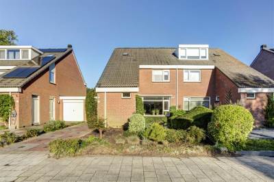Woning Vrijheidsplaat 12 Emmeloord