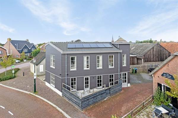 Woning Hoge Rijndijk 6 Nieuwerbrug aan den Rijn