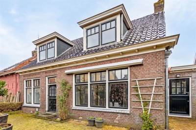 Woning Tsjerkebuorren 15 Dronryp