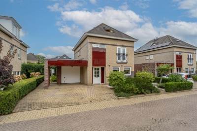 Woning Van Gaesbeekstraat 4 Strijen