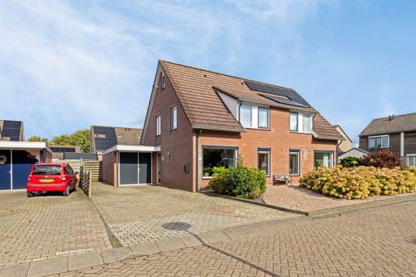 Woning Bereklauw 37 Klazienaveen