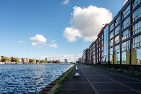 Woning Veembroederhof 167 Amsterdam