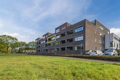 Woning Raamoever 21 Grave