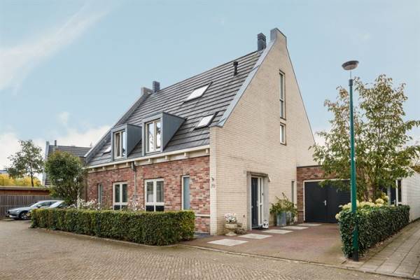 Woning Waalsteen 79 Houten