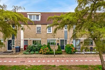 Woning Jan van Brakelpad 30 Hellevoetsluis