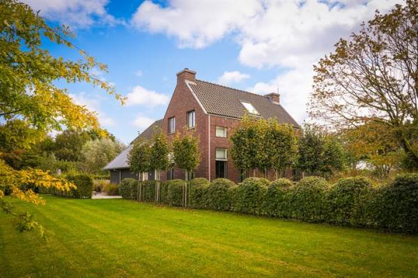 Woning Dorpsstraat 3 Hurwenen