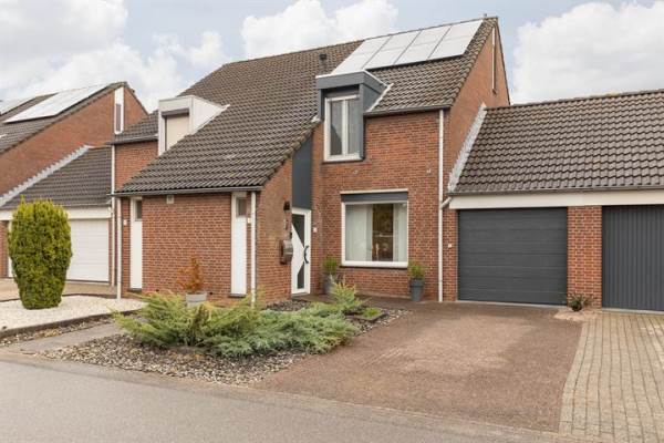 Woning Rozenhoek 11 Urmond