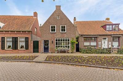 Woning Dorpsplein 4 Serooskerke (Gem. Schouwen-Duiveland)
