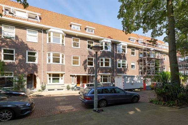 Woning Bennebroekstraat 8- 1 Amsterdam
