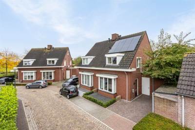 Woning Pastoor van de Mortelstraat 1 Oijen