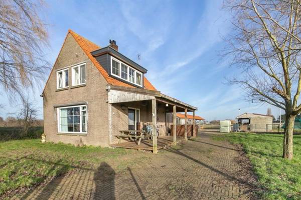 Woning Westvoorneweg 11 Oostvoorne