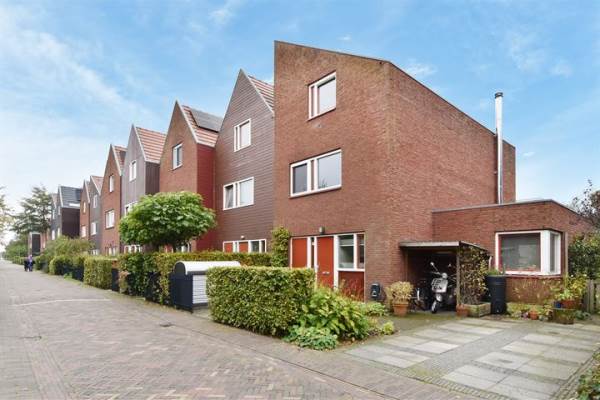 Woning Oeverwallaan 15 Den Haag