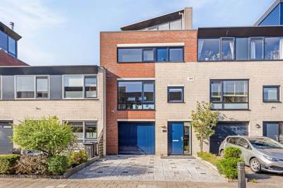 Woning Albert John Luthulistraat 34 Purmerend