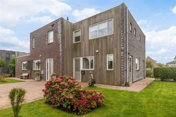 Woning Blitsaerderleane 16 Leeuwarden