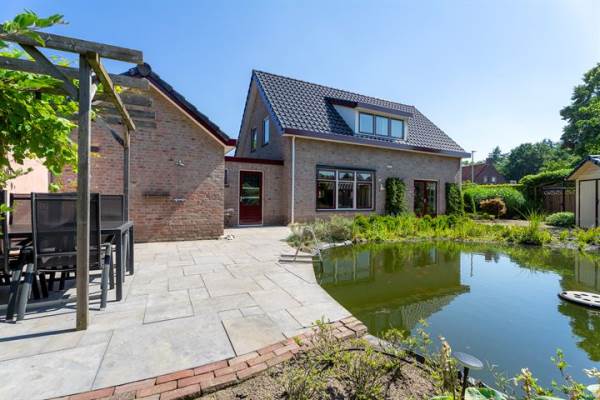 Woning Slikstraat 1 Hoeven