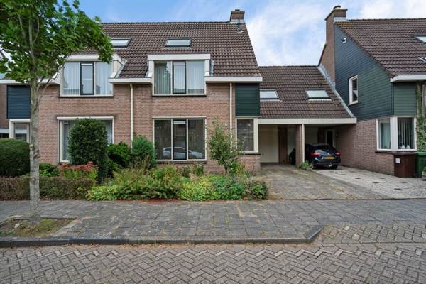 Woning Marga Klompéstraat 8 Alphen aan den Rijn