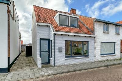 Woning Ds. Jan Scharpstraat 5 Axel