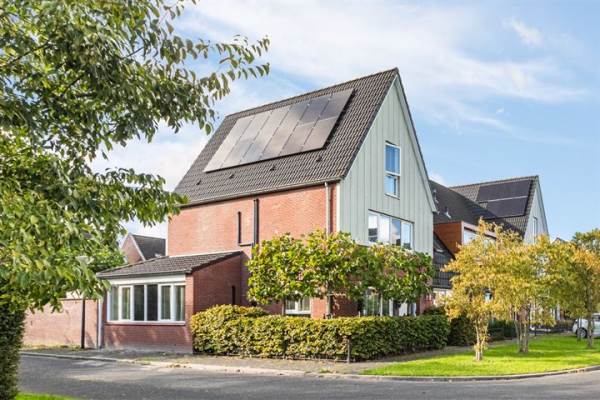 Woning Inlaagdijk 143 Zwaag