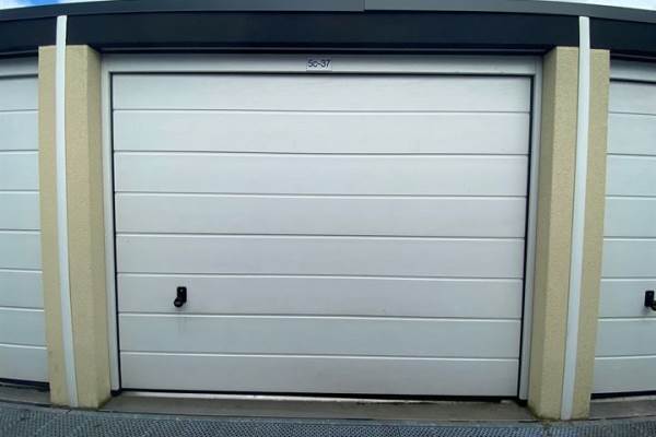 Garage Spoorlaan 5-C 37 Den Haag