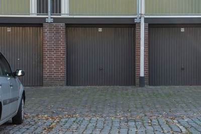 Garage Melsbroekstraat 90 Tilburg