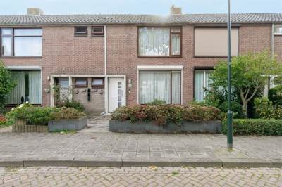 Woning Noordenbos 18 Geertruidenberg