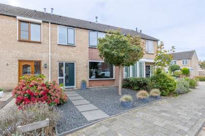 Woning van Delftstraat 5 Giessenburg