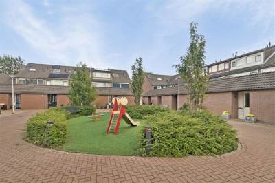 Woning De Kastanje 26 Rhoon