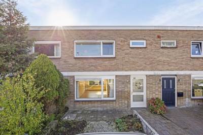 Woning Larixlaan 52 Zwanenburg