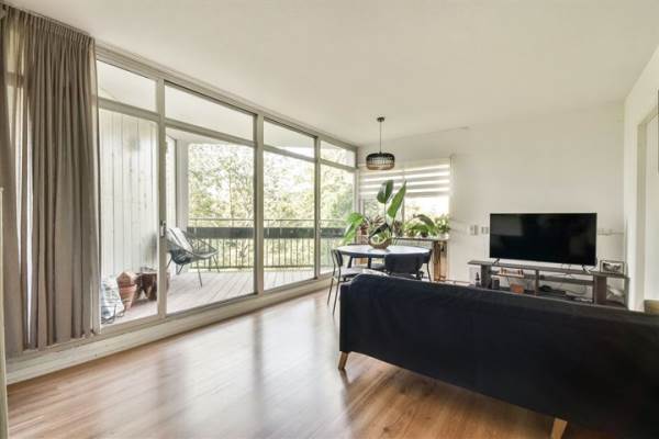 Woning Groenhoven 322 Amsterdam