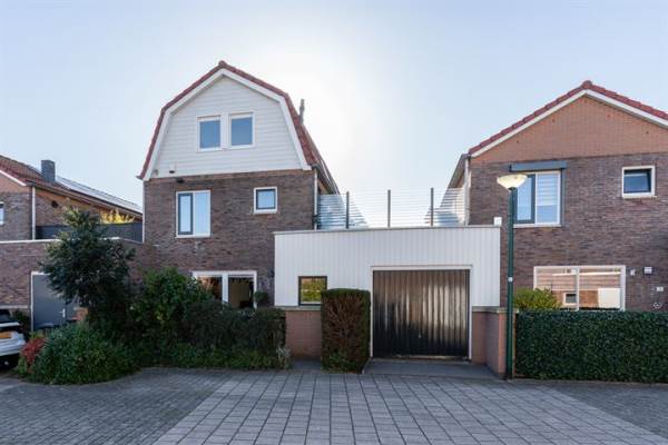 Woning Varenmos 10 Houten