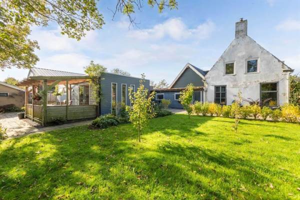 Woning Middelzeedijk 4 Hartwerd
