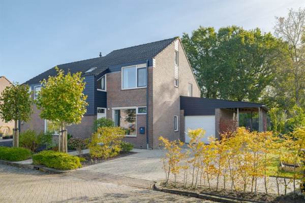 Woning Hofwijck 49 Roden