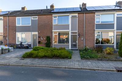 Woning Pastoor Rutjesstraat 13 Angeren