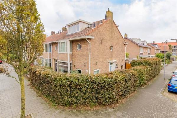 Woning Waalstraat 142 IJmuiden