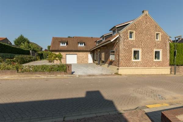 Woning Bovenstraat 4 Limbricht