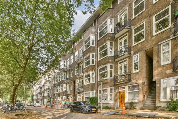 Woning Surinameplein 88- 4 Amsterdam