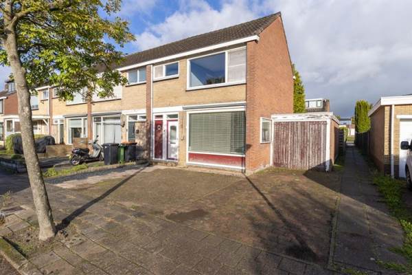 Woning Dibbitsstraat 2 Zwaag