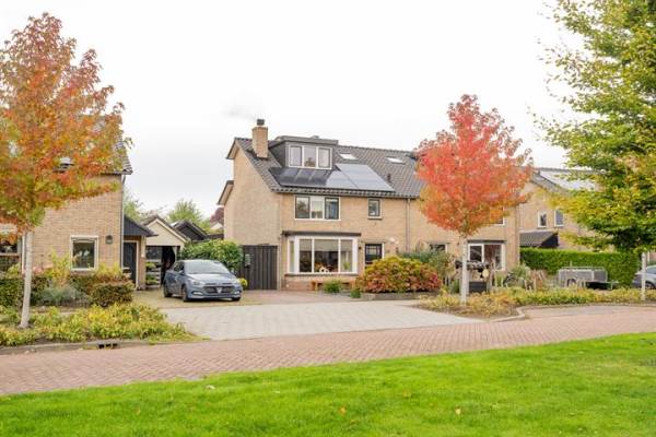 Woning Bernhardstraat 38 Nijkerk