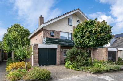 Woning Pimpelmees 35 Sommelsdijk