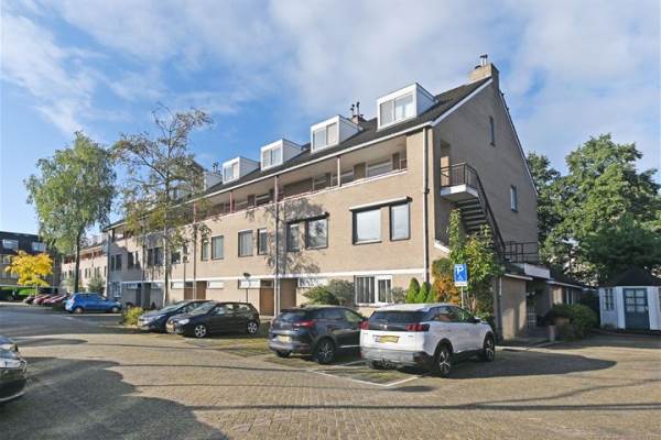 Woning Anna van Hensbeeksingel 327 Gouda