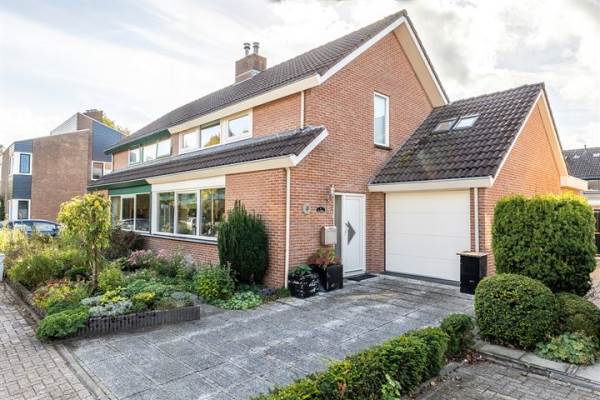 Woning Walraven van Hallstraat 5 Middelburg