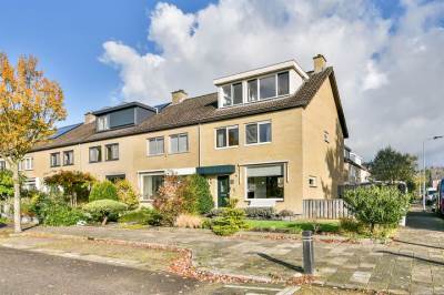 Woning Händelstraat 18 Lisse