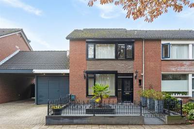 Woning Anna van Burenweg 40 Grave