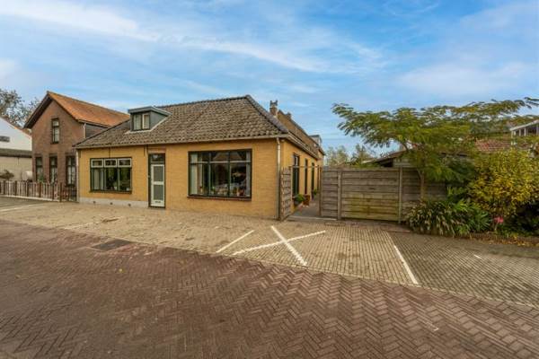 Woning Nieuweweg 5 Strijensas