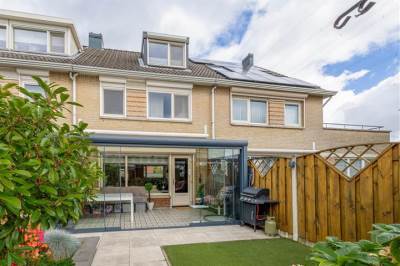 Woning Belle van Zuylenstraat 32 Spijkenisse