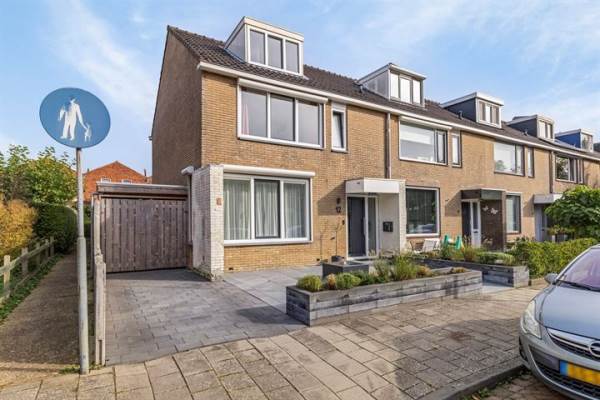 Woning Abbé de St. Pierre-laan 12 Middelburg