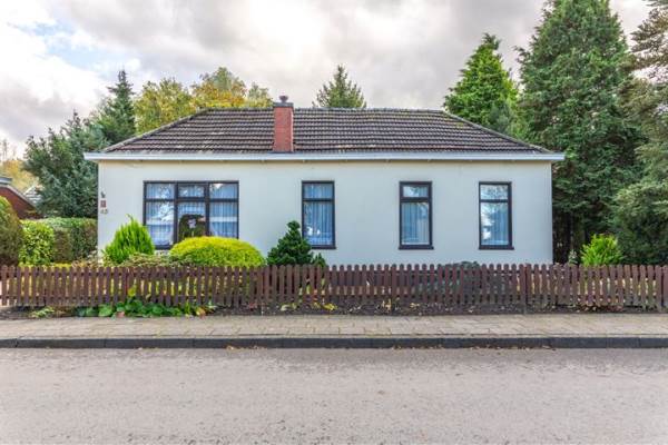 Woning Hoofdweg 43 Tjuchem