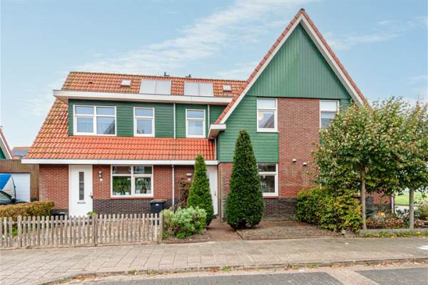 Woning De Punt 9 Midwoud