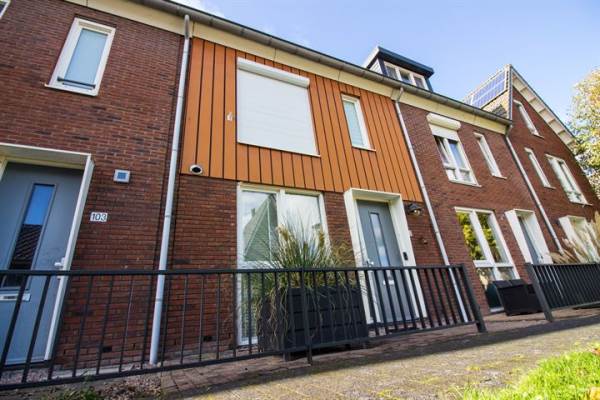 Woning Paaldijk 102 Zwaag